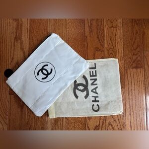 CHANEL White Quilted Cosmetic Pouch with Logo